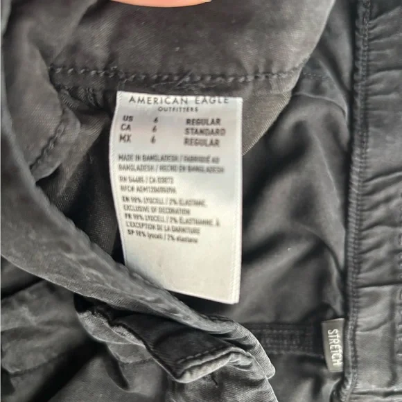 American Eagle Black Cargo Pants - Relaxed Fit - Picture 2 of 5